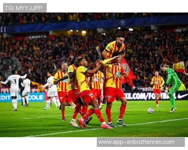 朗斯主场迎战格勒诺布，期待精彩对决与进球盛宴，11月24日不容错过